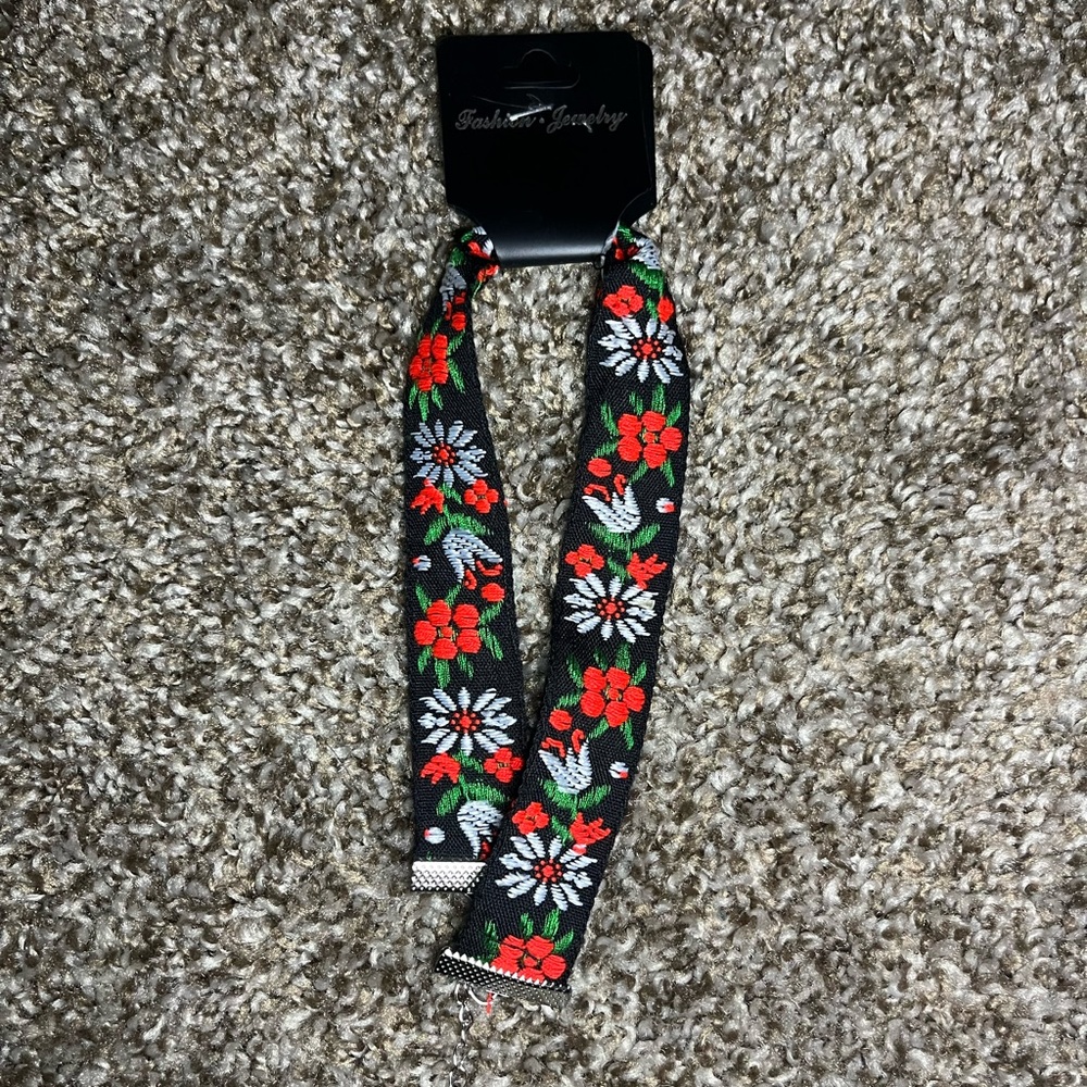 NWT Fashion Jewelry choker, black floral